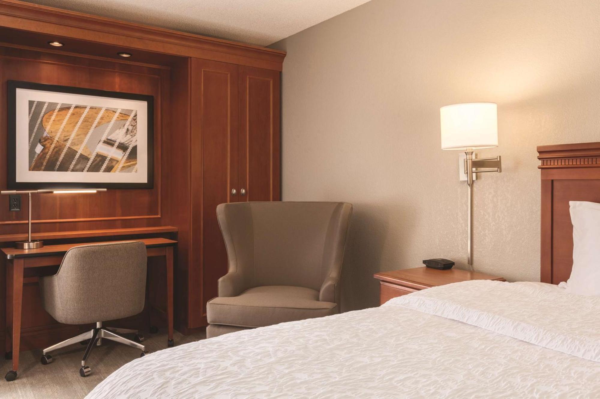 Hampton Inn Des Moines-Airport Exteriér fotografie