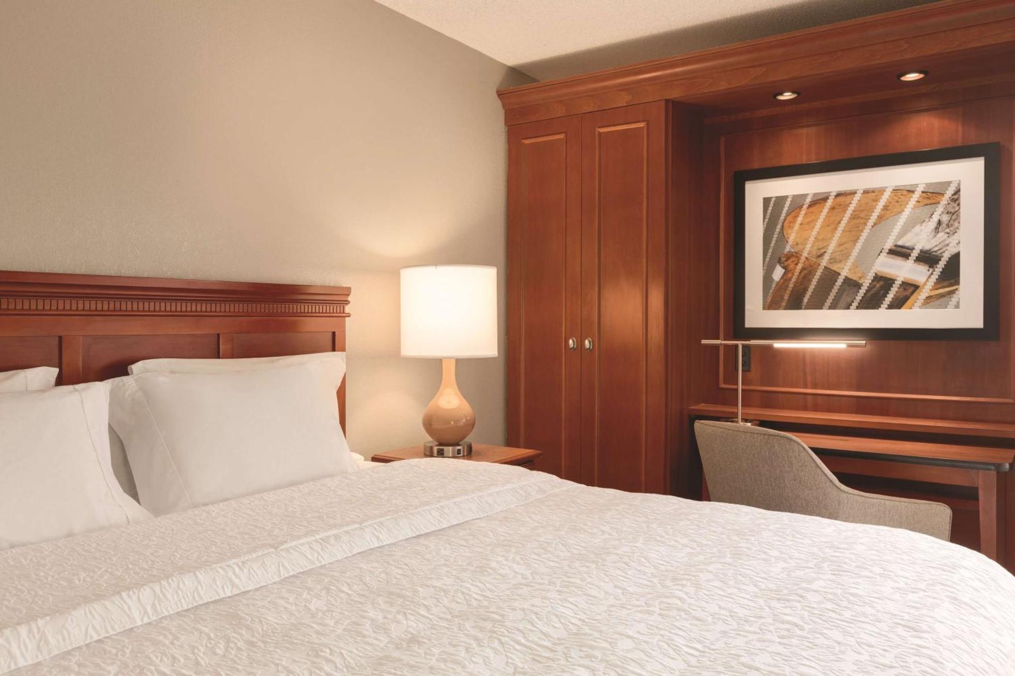 Hampton Inn Des Moines-Airport Exteriér fotografie