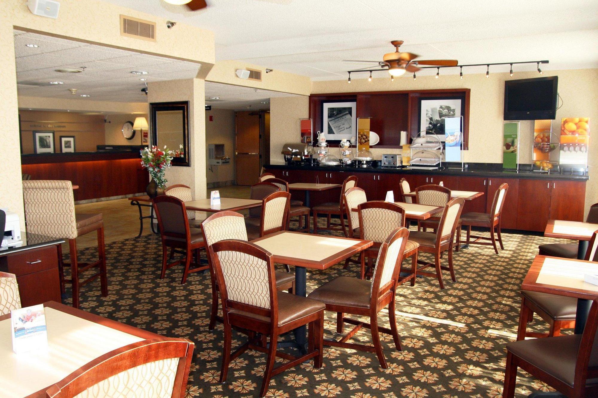 Hampton Inn Des Moines-Airport Exteriér fotografie